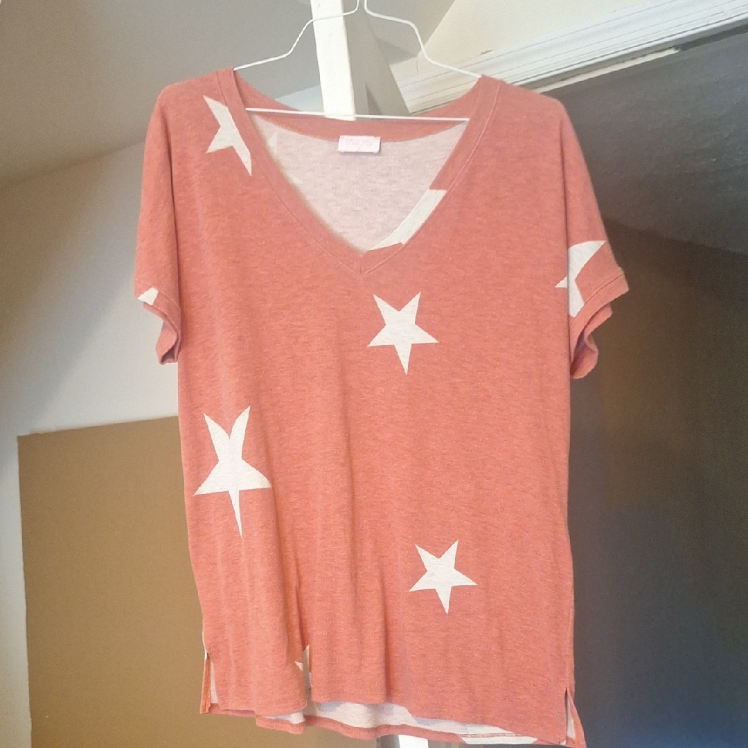 Pink Lily Starry Coral V-Neck Tee